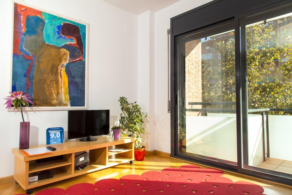 New & Sunny Apartment Barcelona Exterior photo